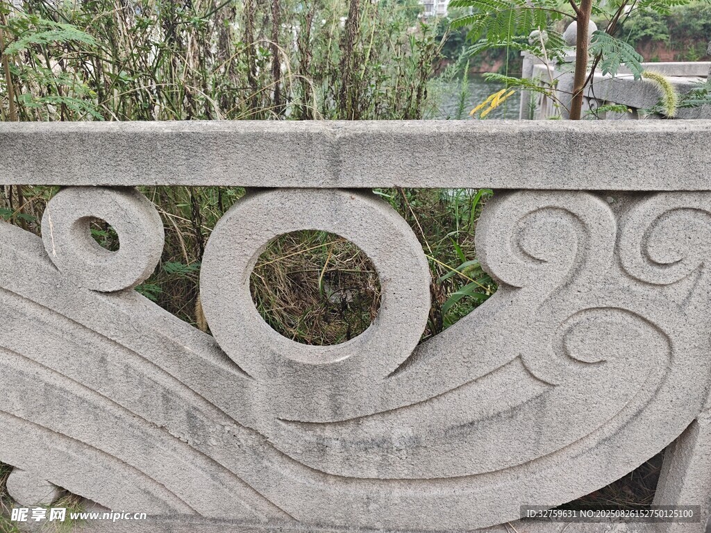 精美石雕欄桿裝飾圖案