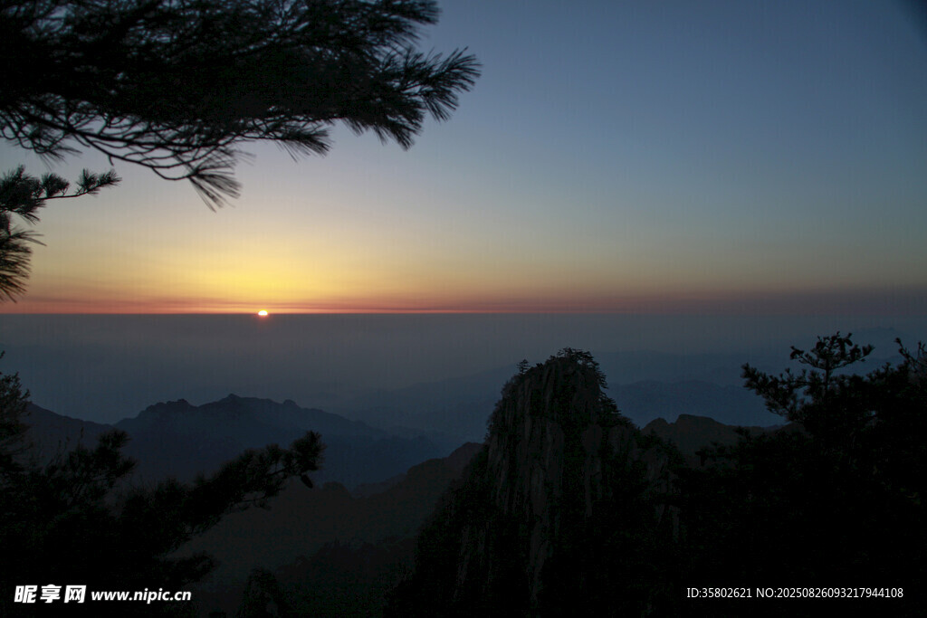 黃山日出美景