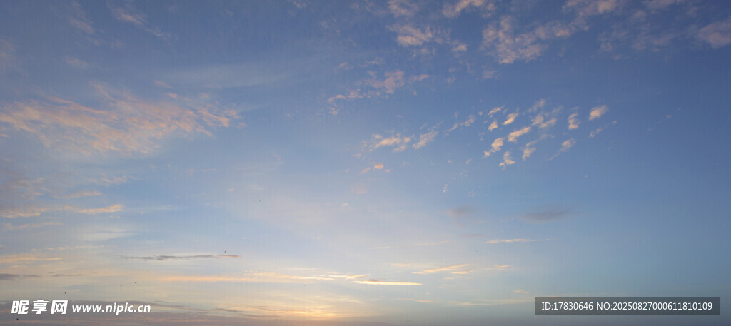 夕陽下的天空美景