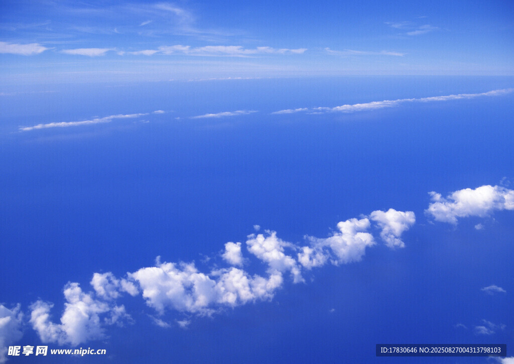 高空之上的云海美景