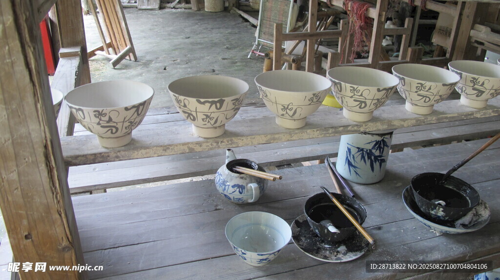 傳統(tǒng)瓷坯制作場(chǎng)景展示