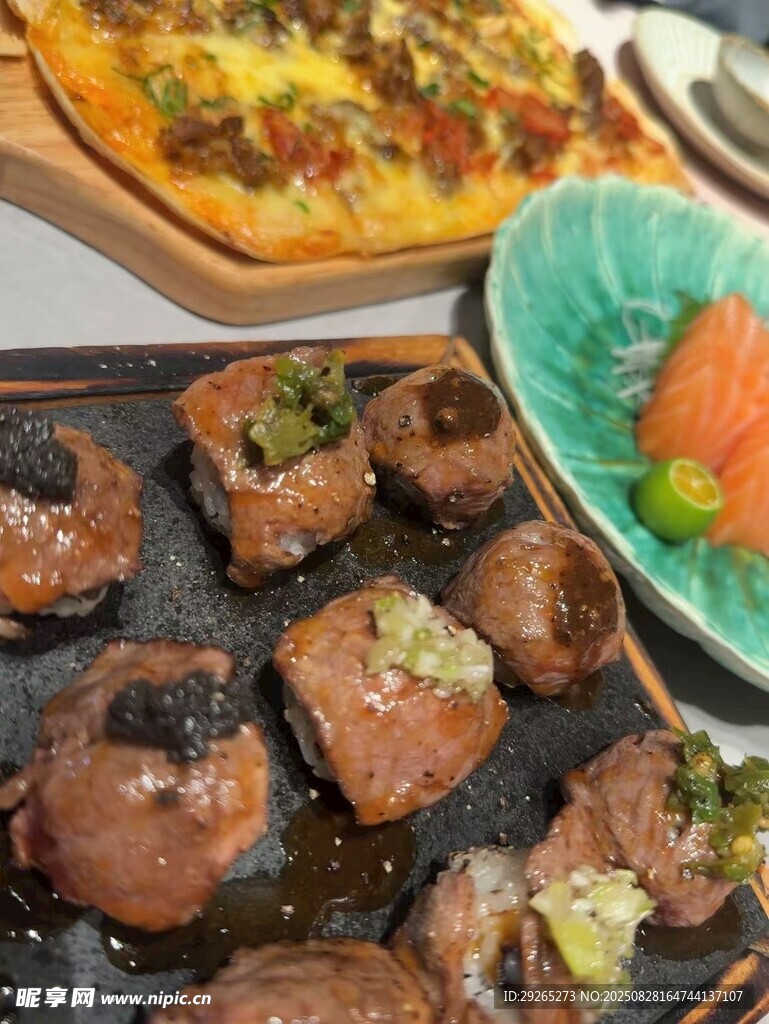牛肉飯團(tuán)