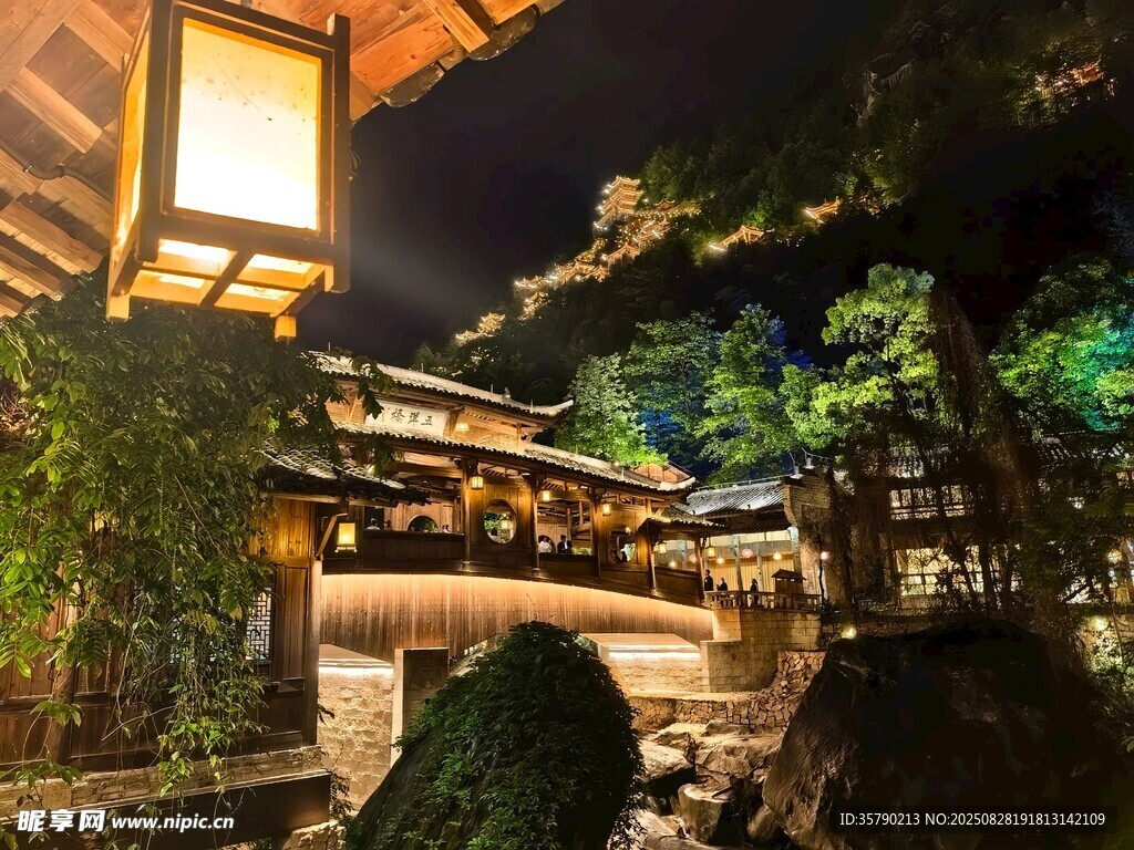 日式庭院夜景 靜謐雅致
