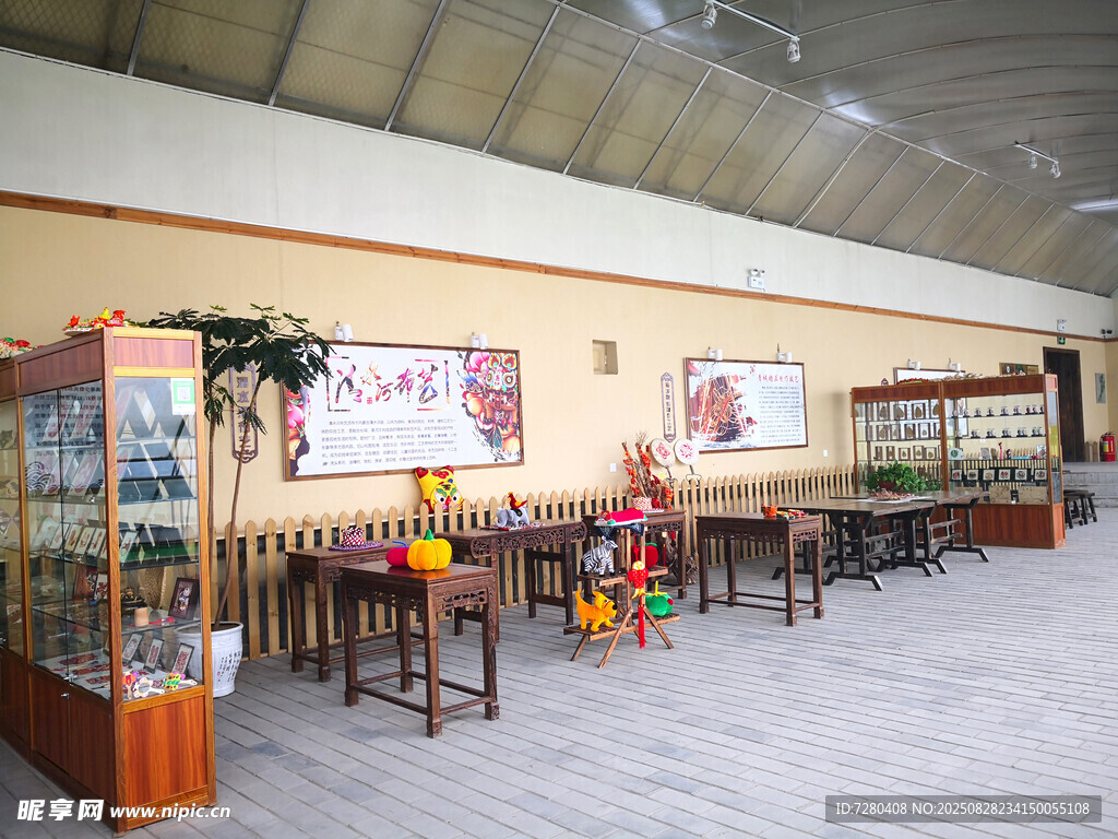 傳統(tǒng)手工藝品展示空間