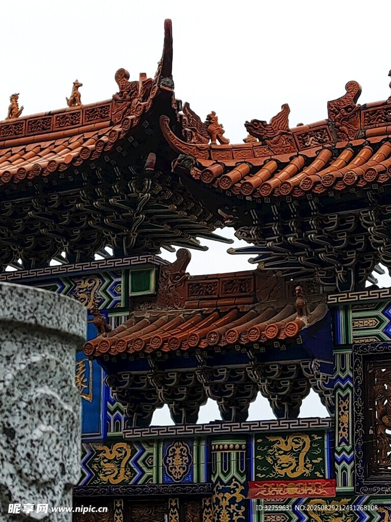 中式古典建筑屋頂一角