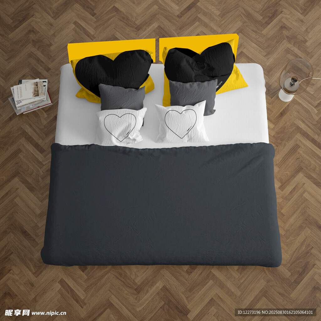 簡約床鋪與拖鞋等物品