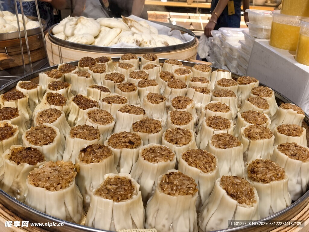 美味燒麥擺滿蒸籠