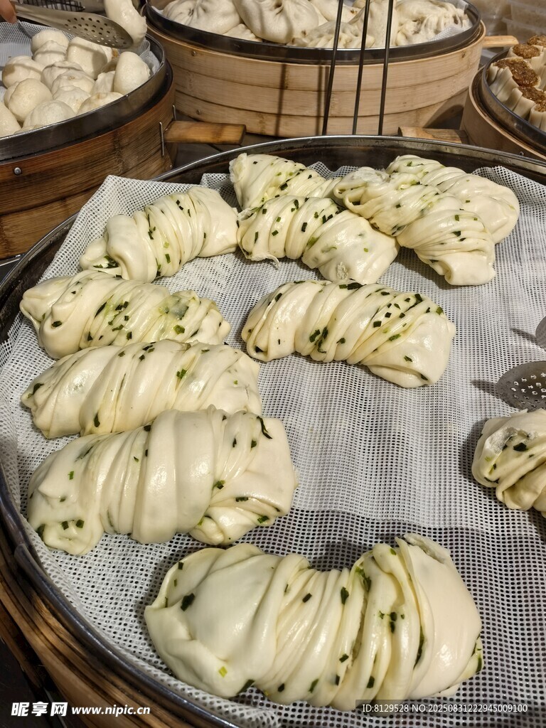 美味蔥花卷
