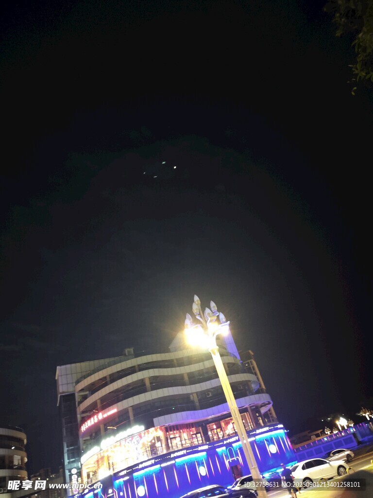 夜晚城市建筑燈光景觀