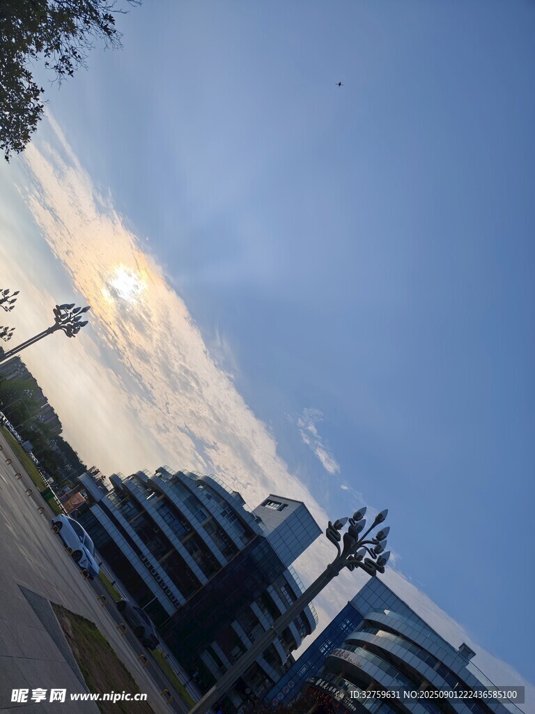 城市建筑與天空美景