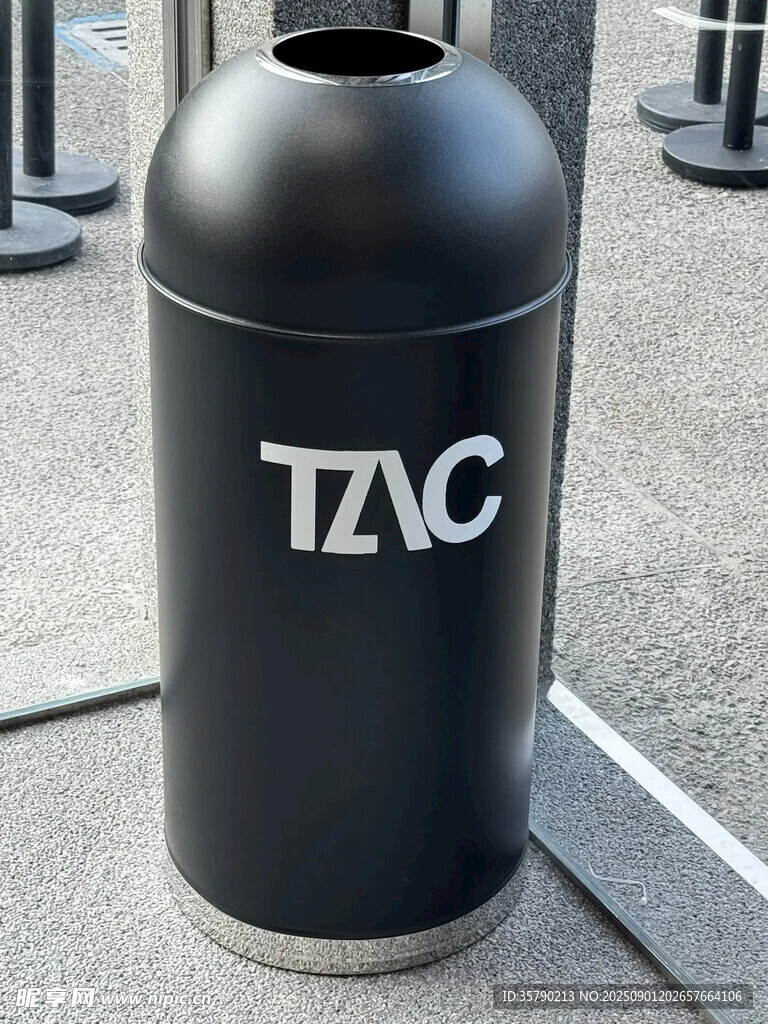 黑色TAC標(biāo)志圓柱形容器