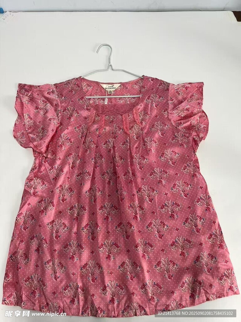 粉色碎花短袖女童上衣