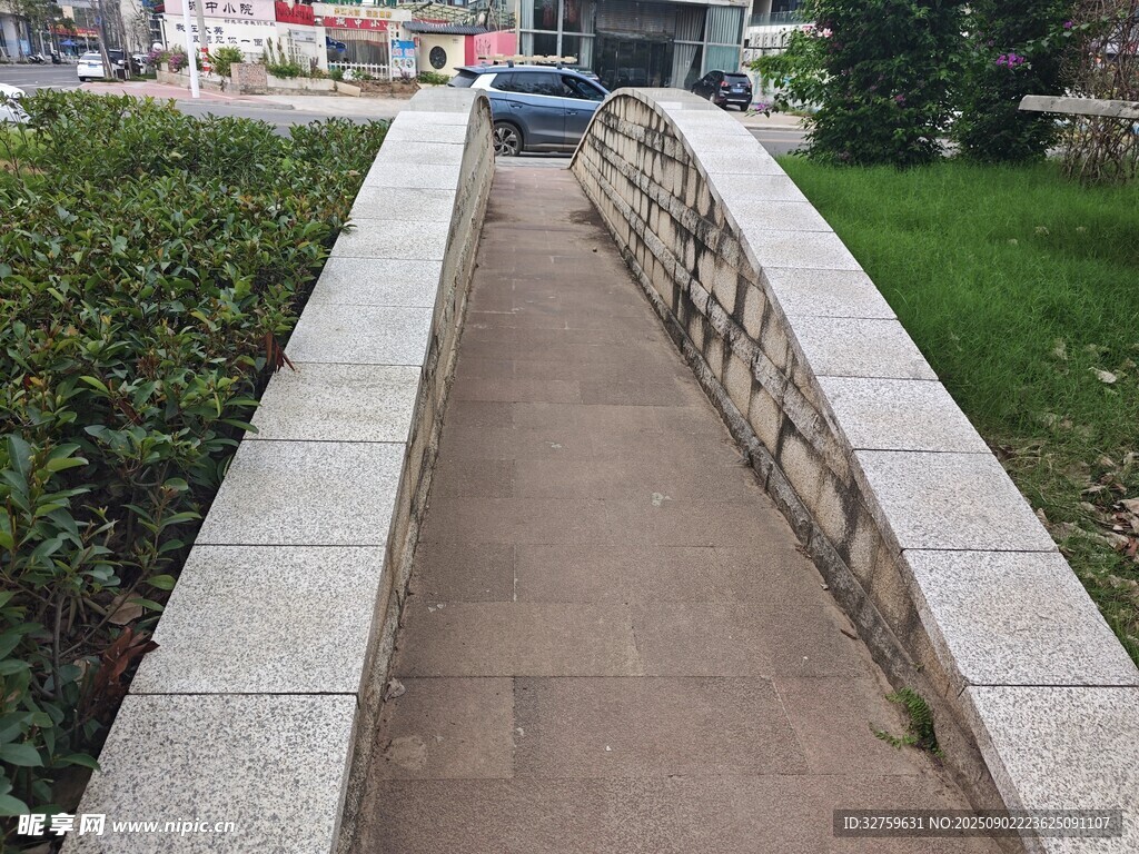 戶外石砌步道景觀