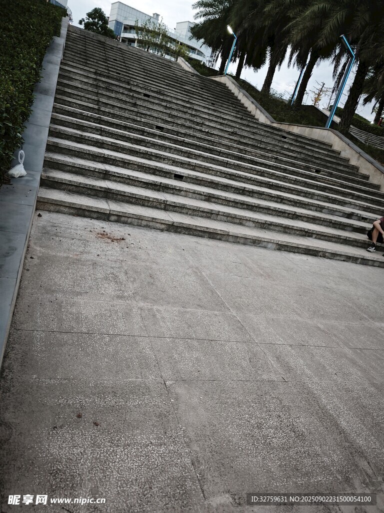 戶外水泥階梯景觀