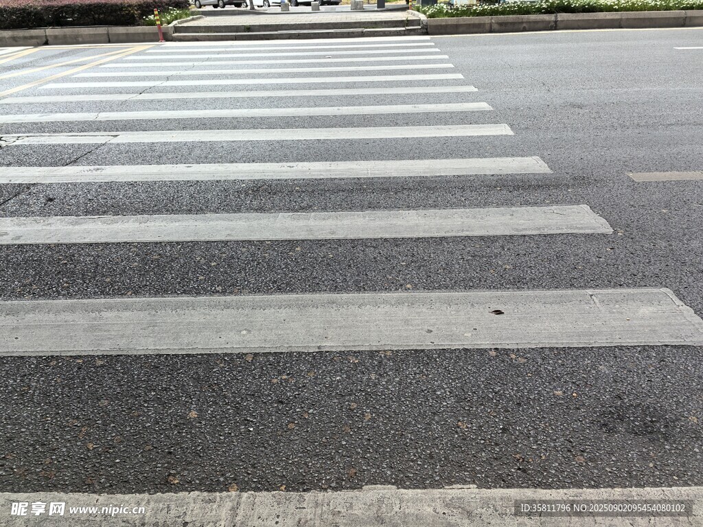 城市中的人行橫道線