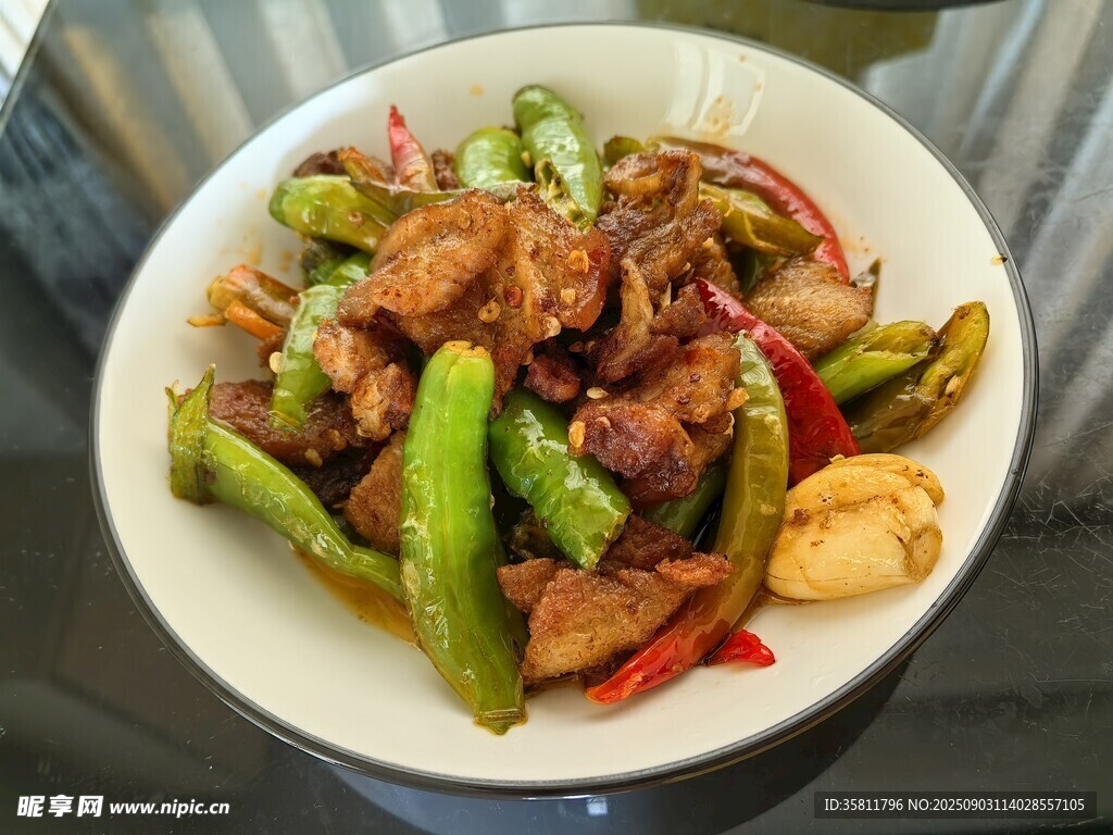 美味炒菜一盤(pán)
