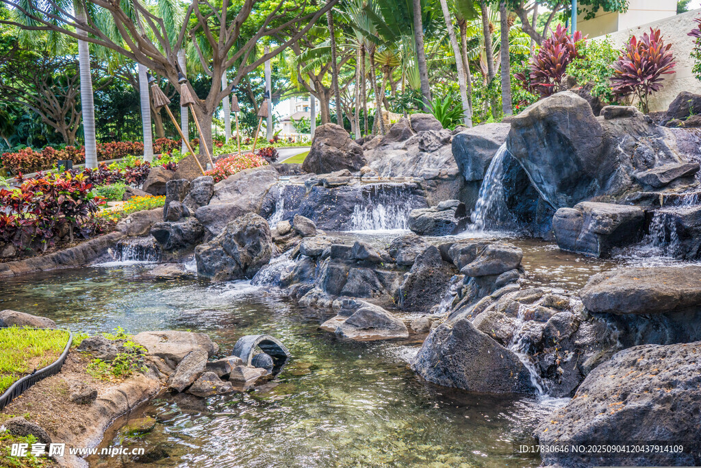 自然風(fēng)園林假山流水景觀