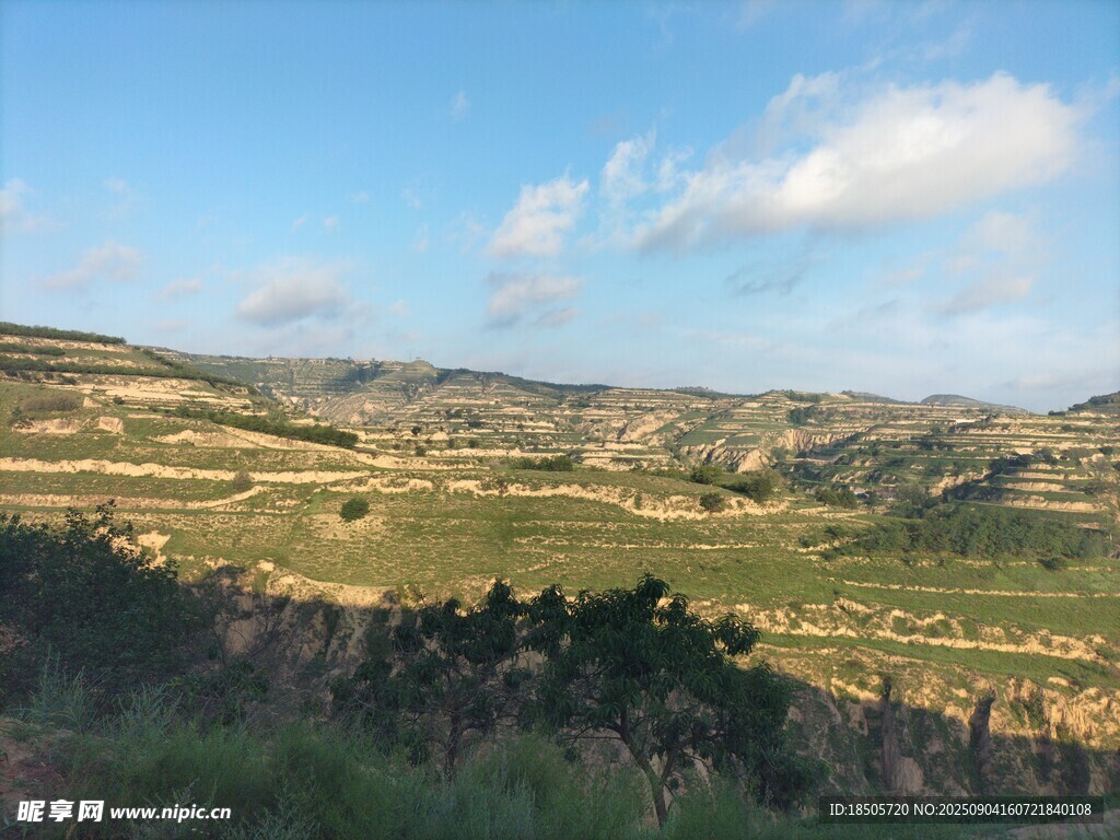 農村大山風光美景