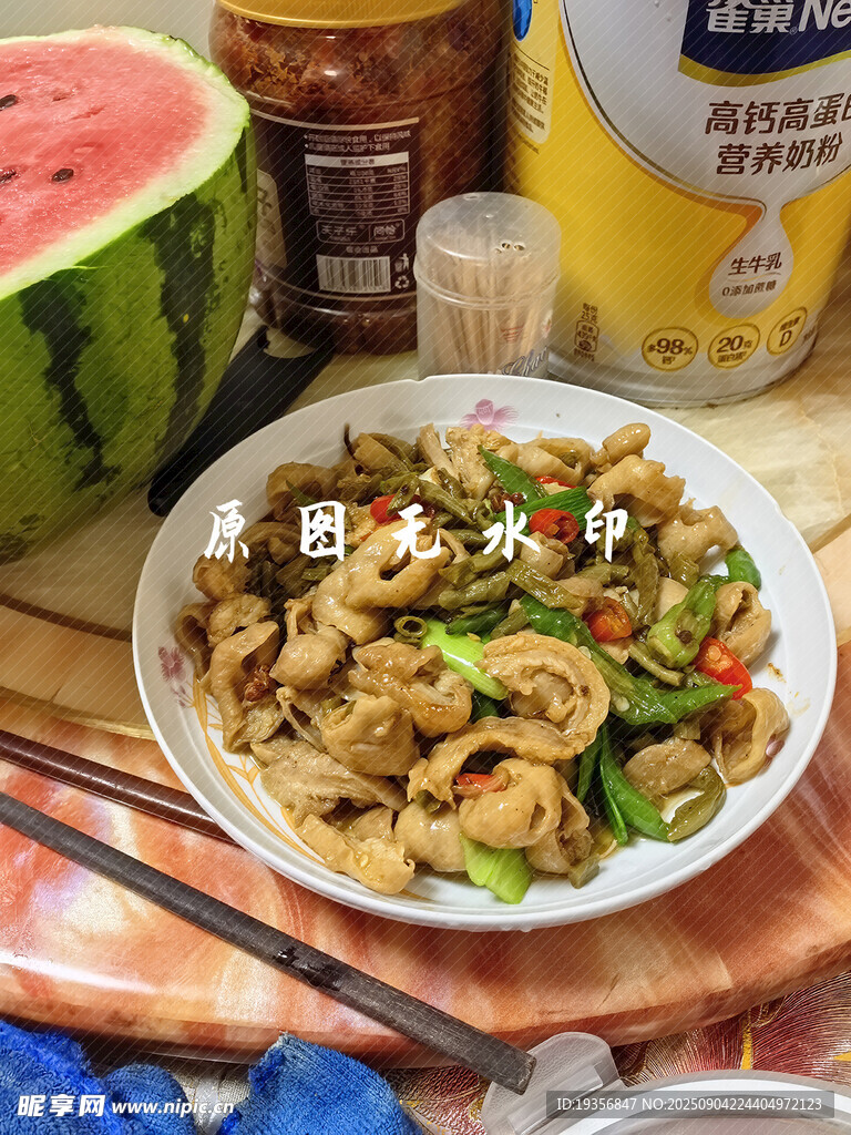 酸辣椒炒肥腸