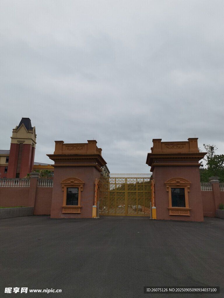 古老建筑大門景觀