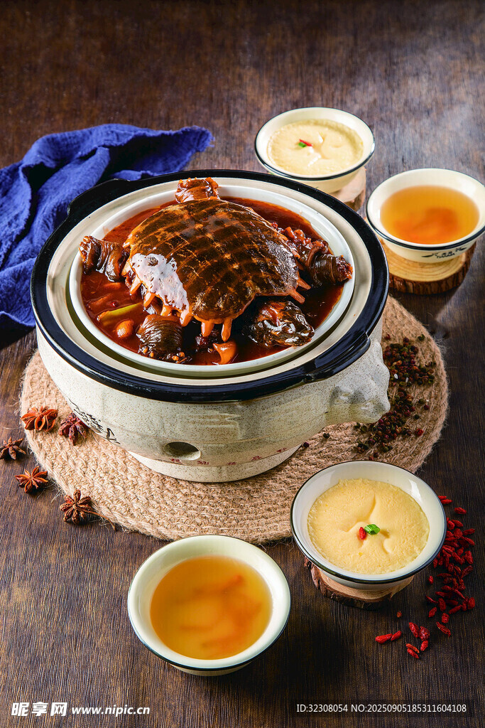 砂鍋美食配茶飲 