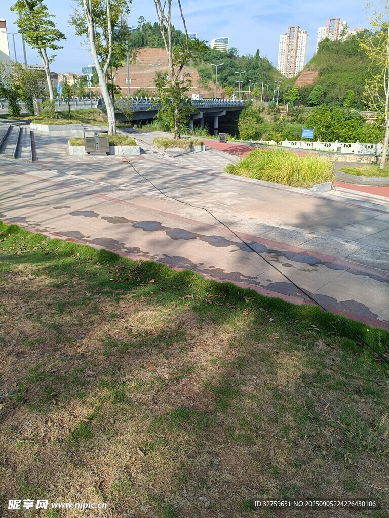 戶外休閑的開闊庭院空間