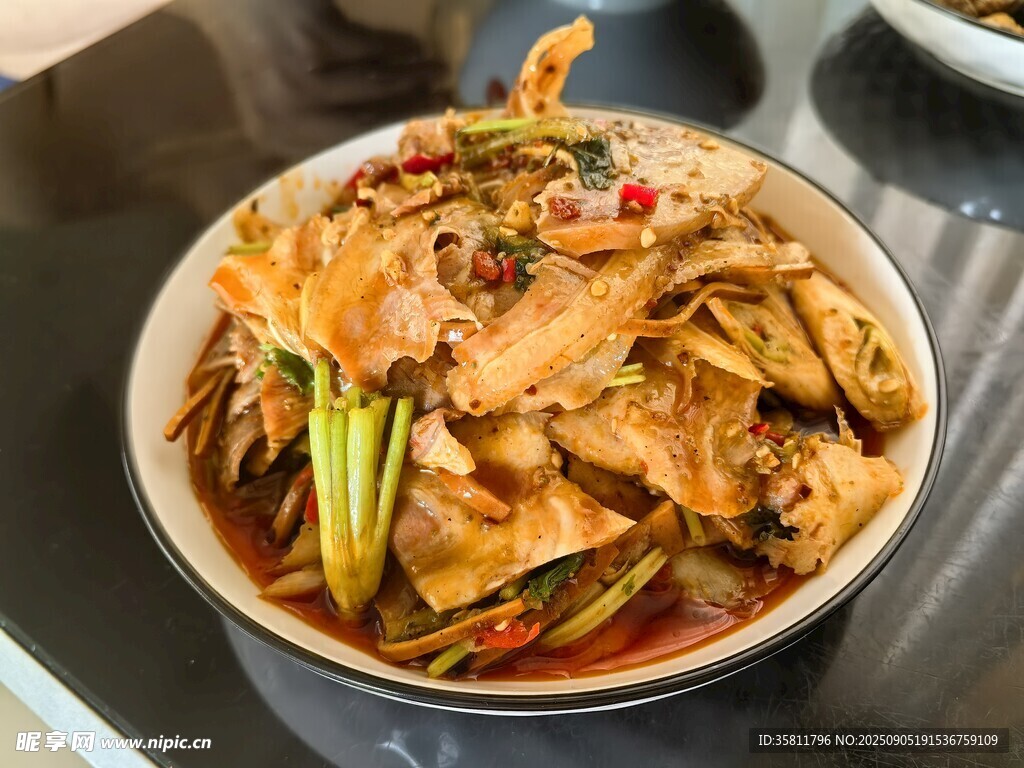 香辣美味的特色涼拌菜