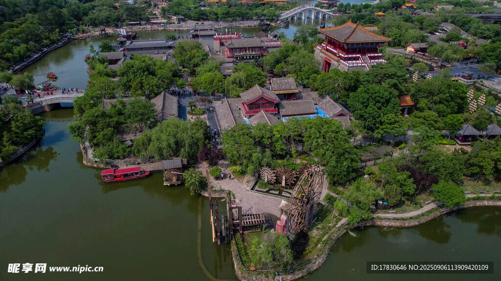 開封清明上河園景區(qū)水車園景觀
