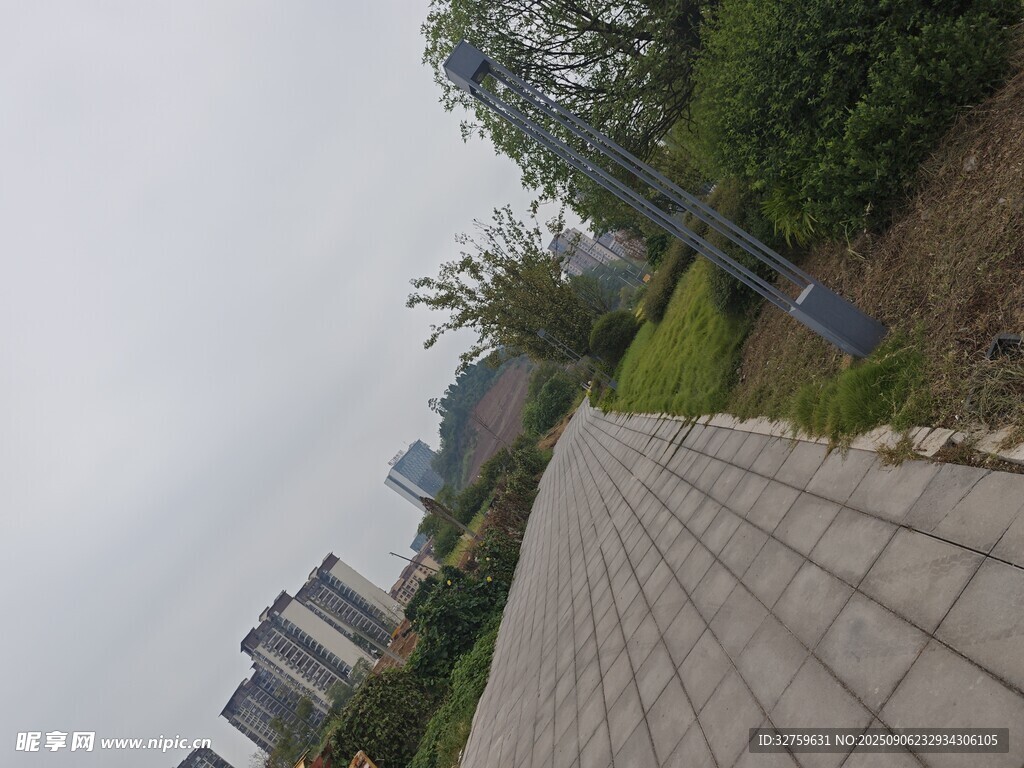 城市中的磚石步道景觀