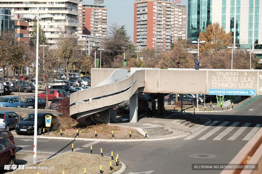 道路塌陷場景畫面