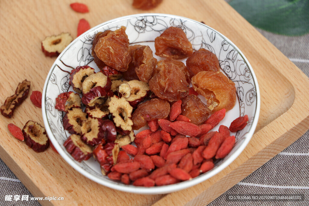 養(yǎng)生干果枸杞組合