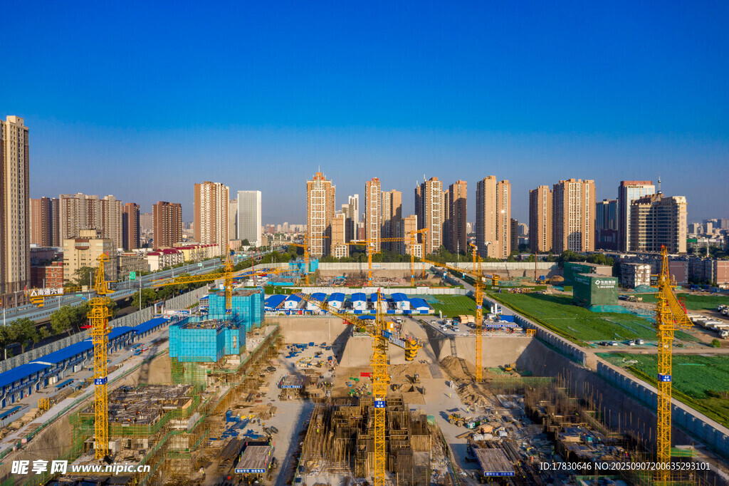 施工中的建筑工地