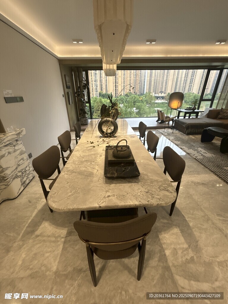 現(xiàn)代簡約風(fēng)格餐廳室內(nèi)場景