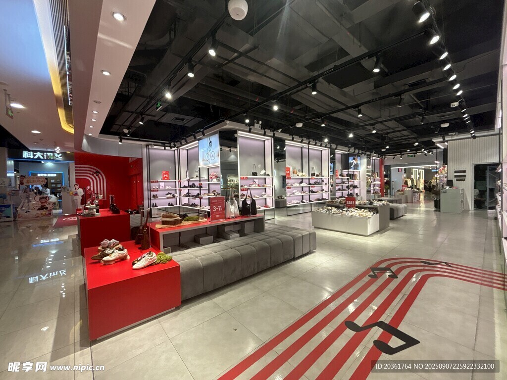 時(shí)尚商場(chǎng)室內(nèi)空間展示