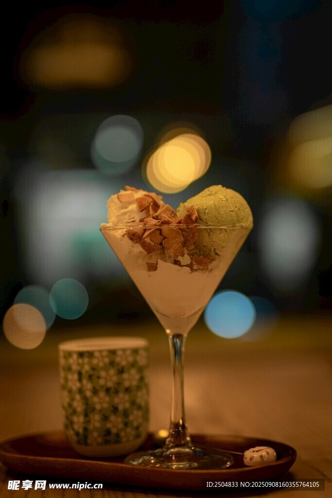 心形甜點(diǎn)馬天尼杯