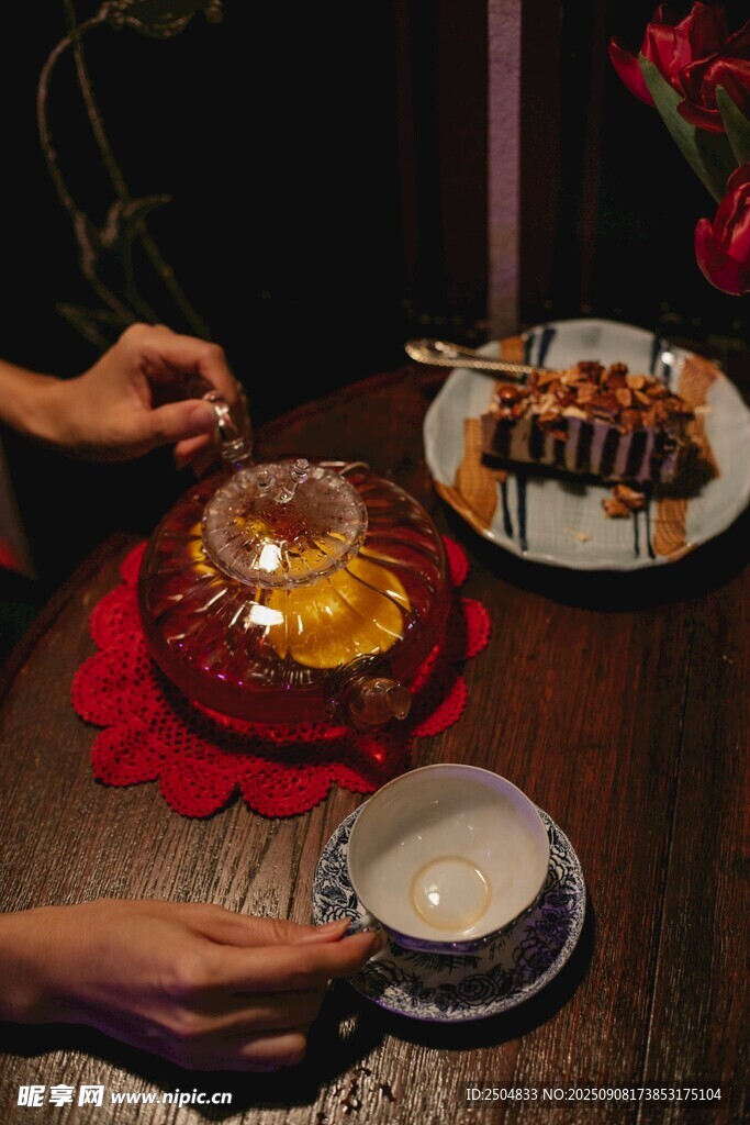 溫馨餐桌美食與溫馨時(shí)刻