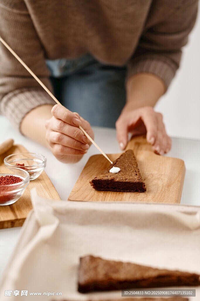 手工制作巧克力甜點