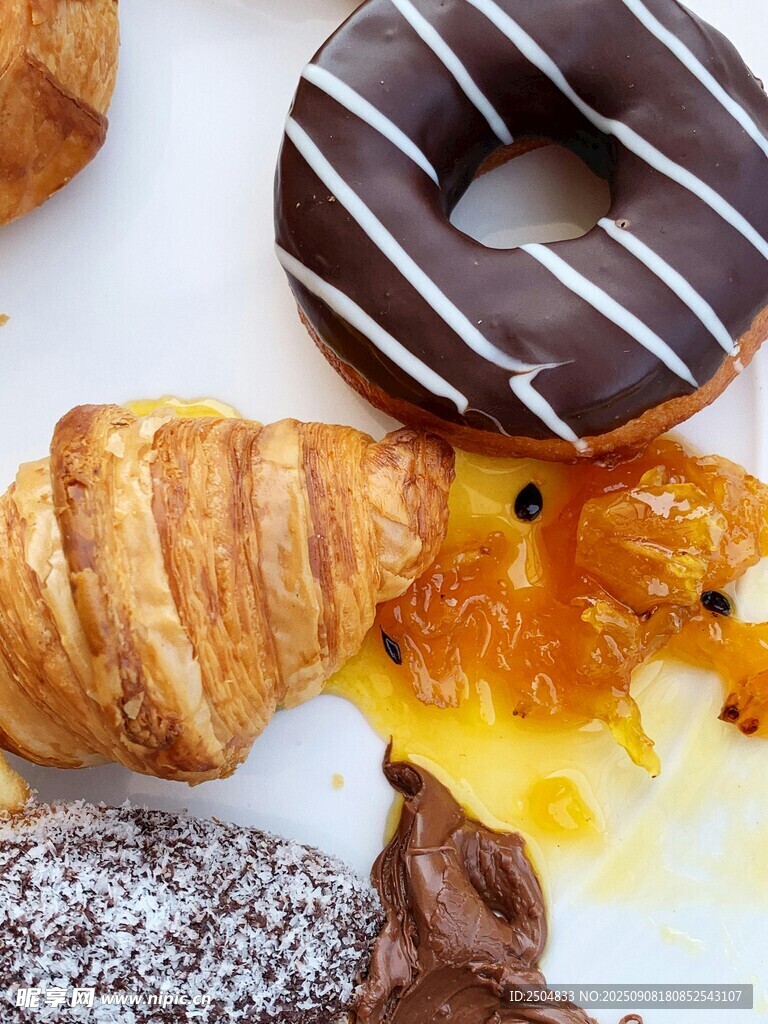 多樣美味糕點(diǎn)集合