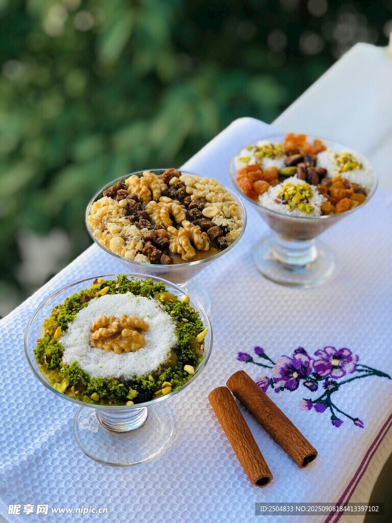 多樣美味中東特色美食拼盤