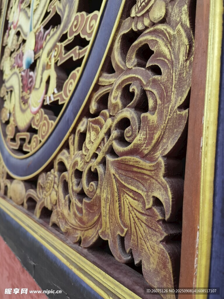 精美雕花裝飾細(xì)節(jié)