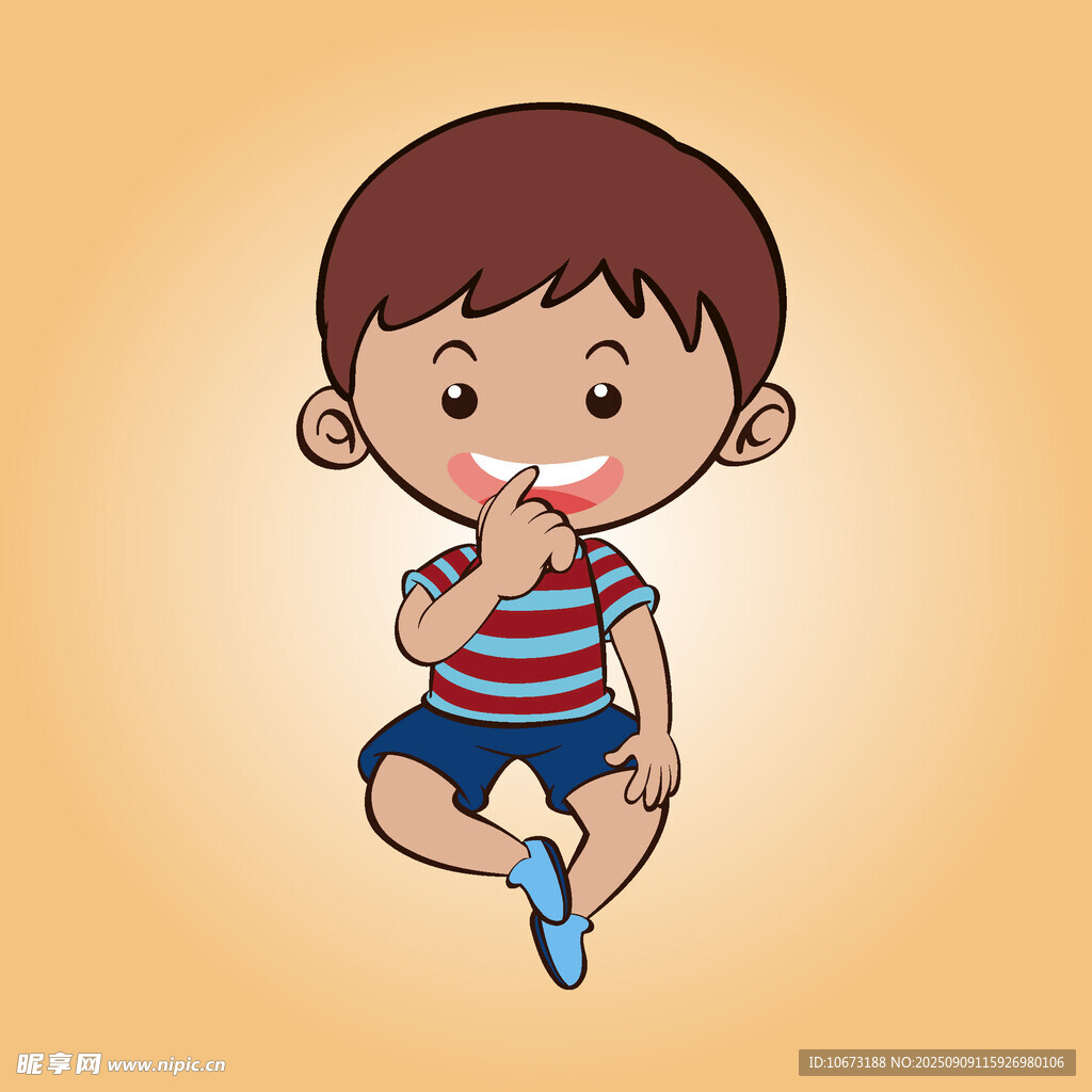 小男孩開心地坐著刷牙