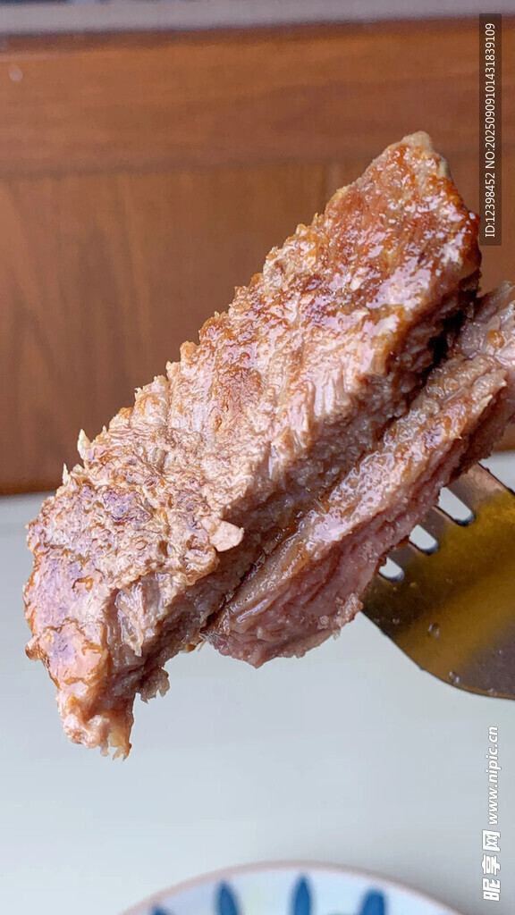 美味多汁的夾餡牛肉