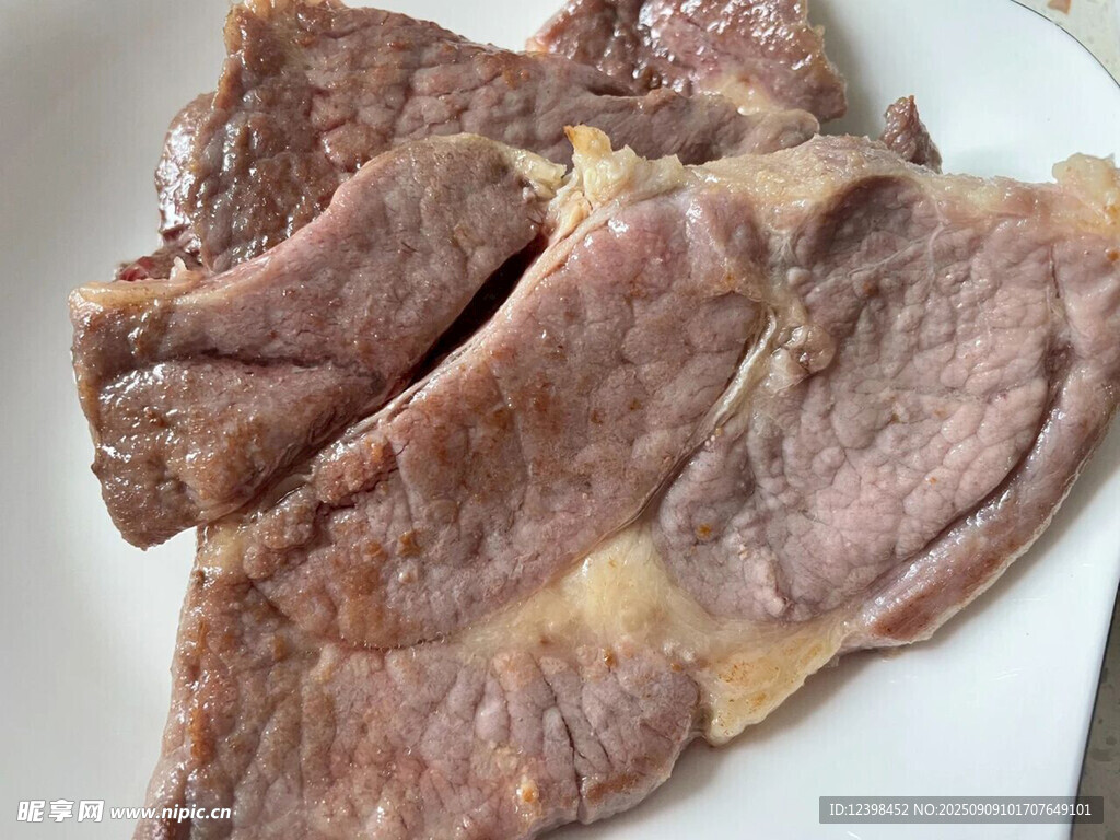 新鮮生牛肉片展示