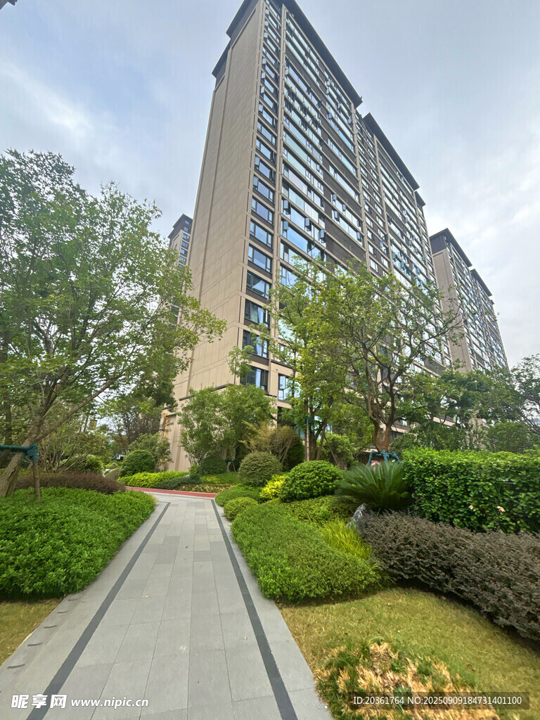 都市精致住宅景觀小道