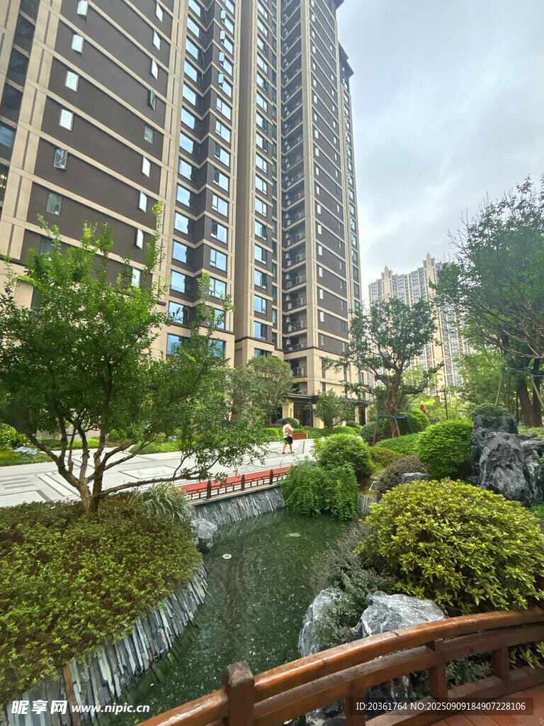 河畔高層住宅景觀