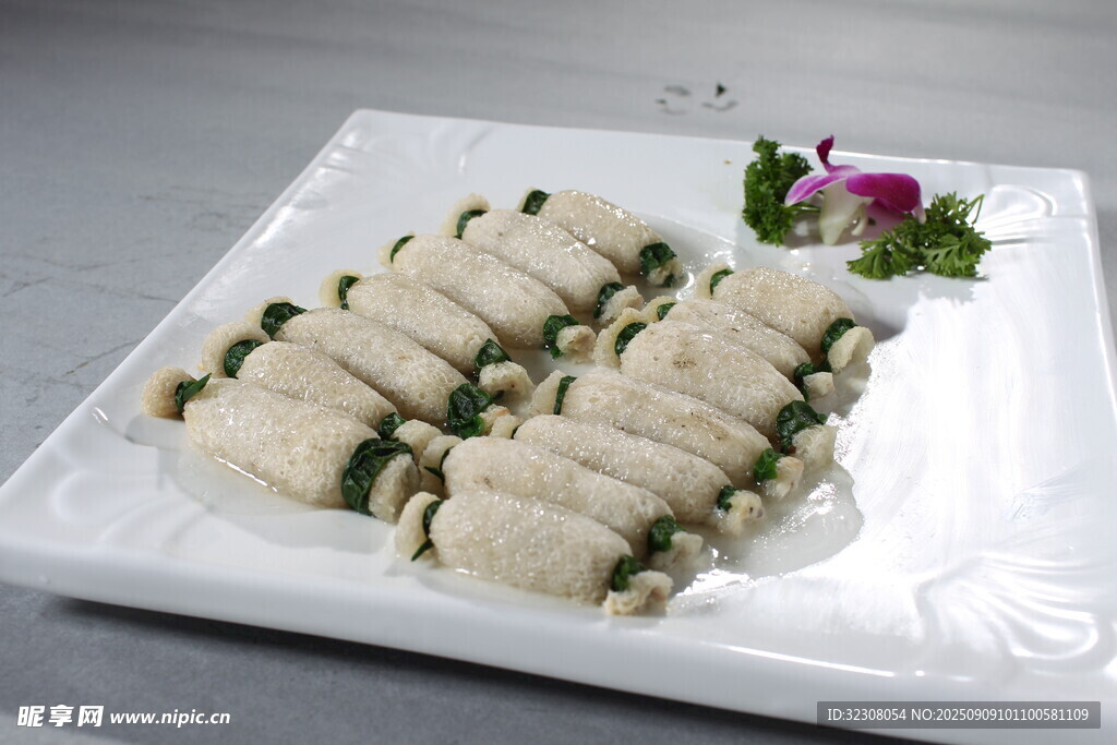美味卷菜擺盤精致