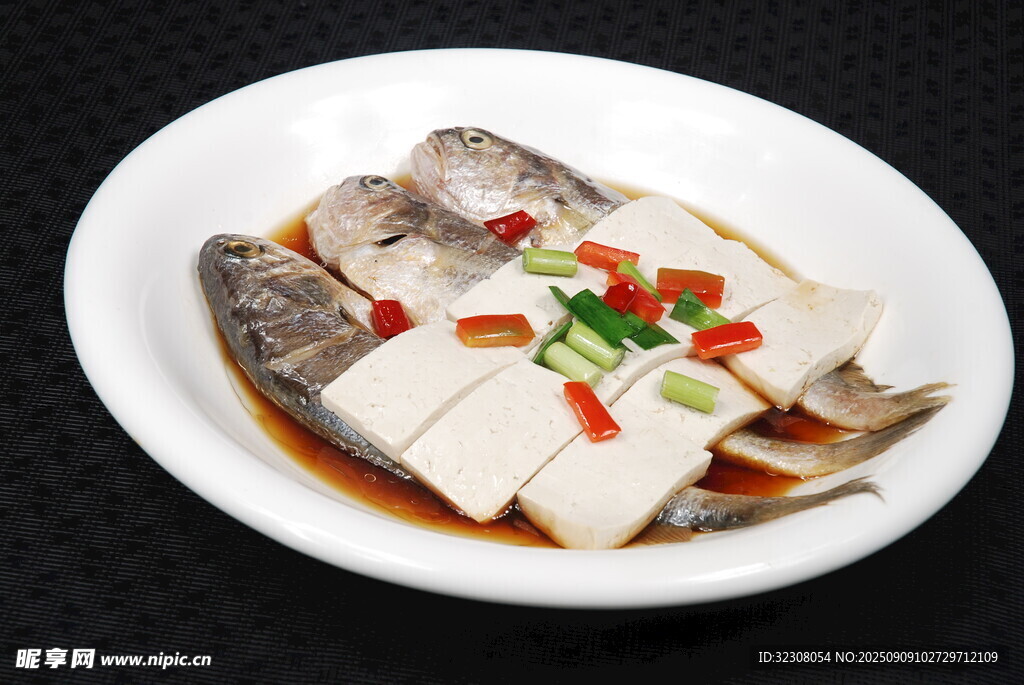 清蒸魚配豆腐 