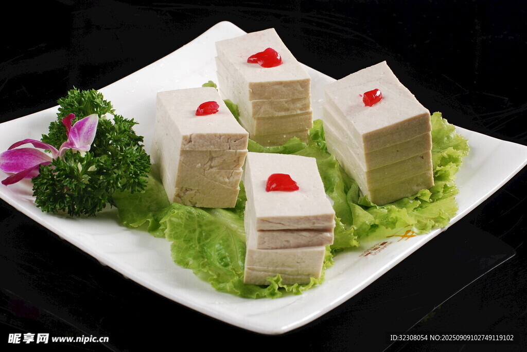精致豆腐擺盤美食