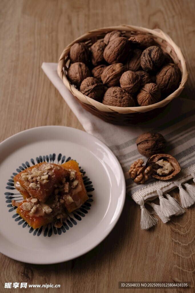 美味核桃美食與堅(jiān)果展示