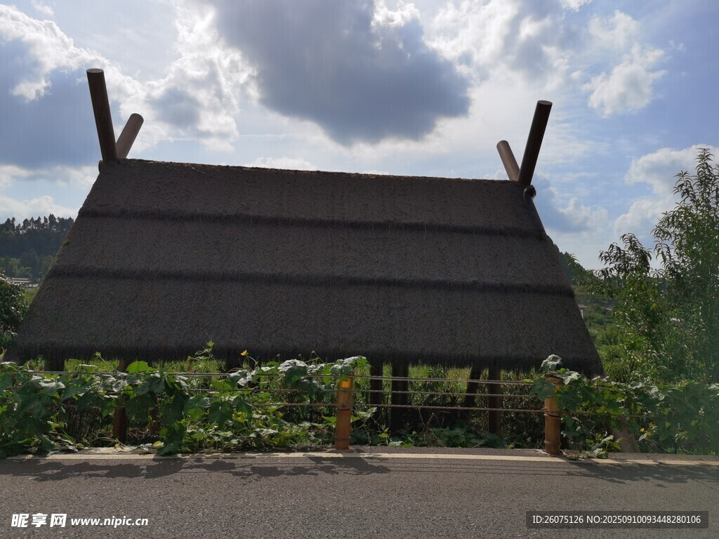傳統(tǒng)木屋建筑古樸自然